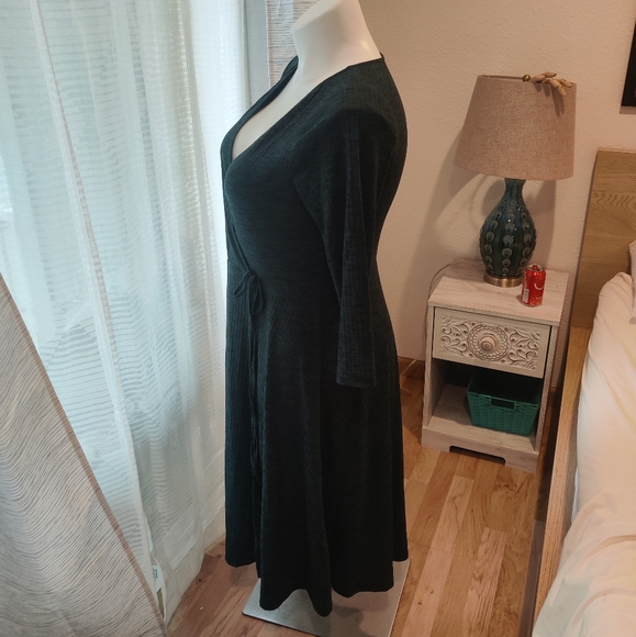 Torrid Green marbled knit dress - Picture 4 of 4